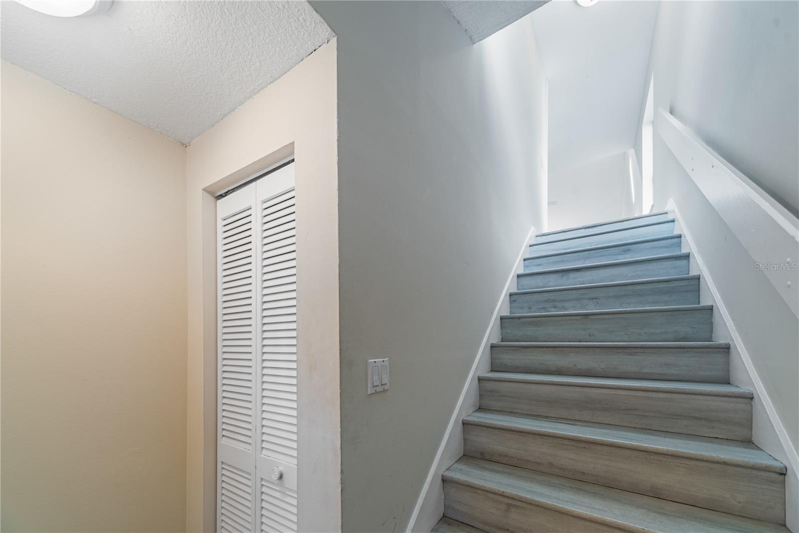 Image 5 of 38 For 4814 Marks Terrace 383b2l