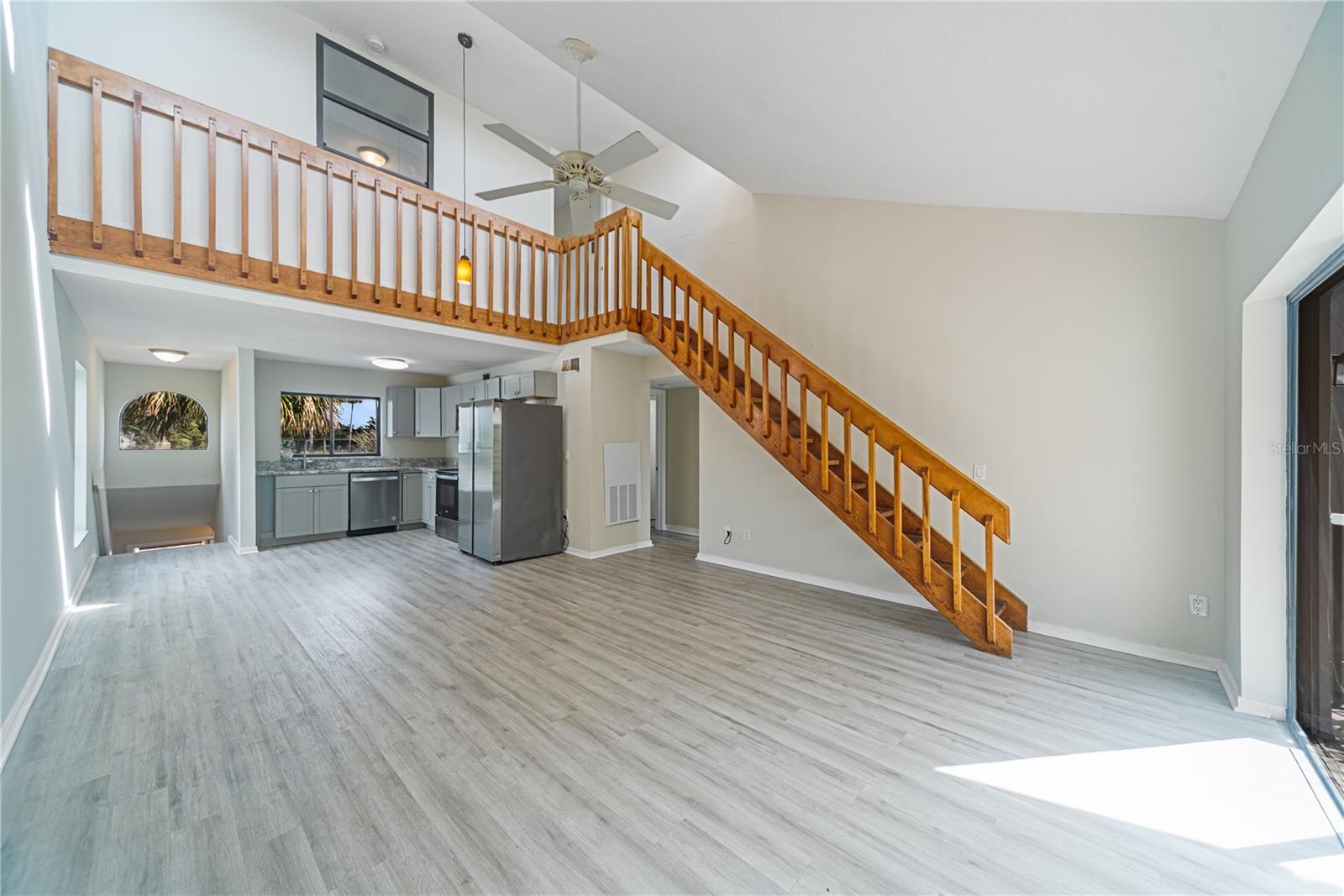 Image 9 of 38 For 4814 Marks Terrace 383b2l