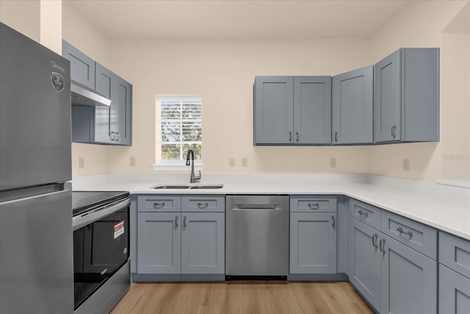 Image 11 of 29 For 158 Villa Di Este Ter  208