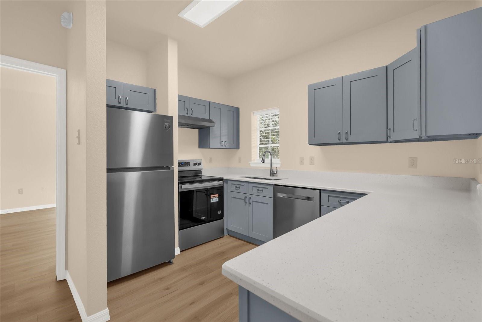 Image 12 of 29 For 158 Villa Di Este Ter  208