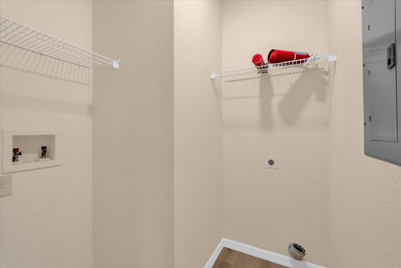 Image 24 of 29 For 158 Villa Di Este Ter  208