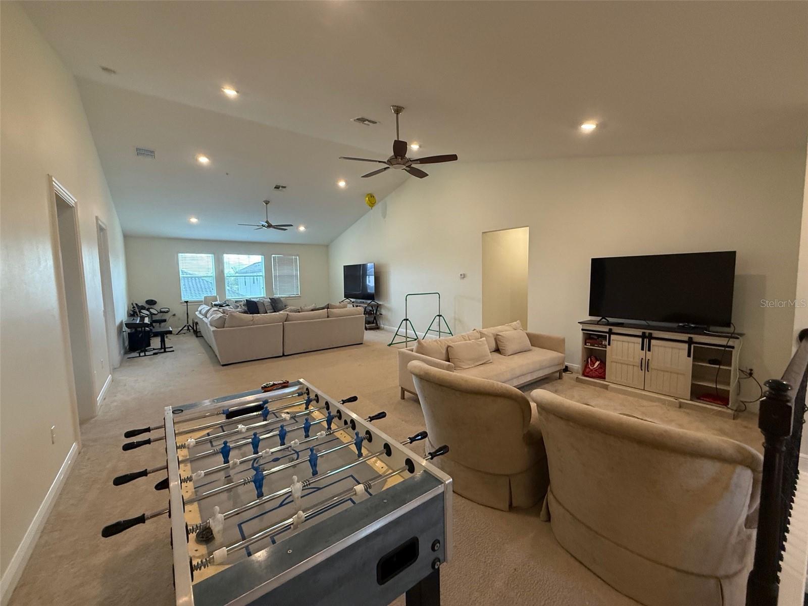 Image 16 of 30 For 10419 Bissell Street