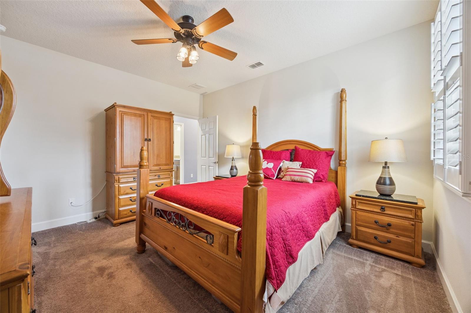 Image 32 of 53 For 523 Crystal Reserve Court