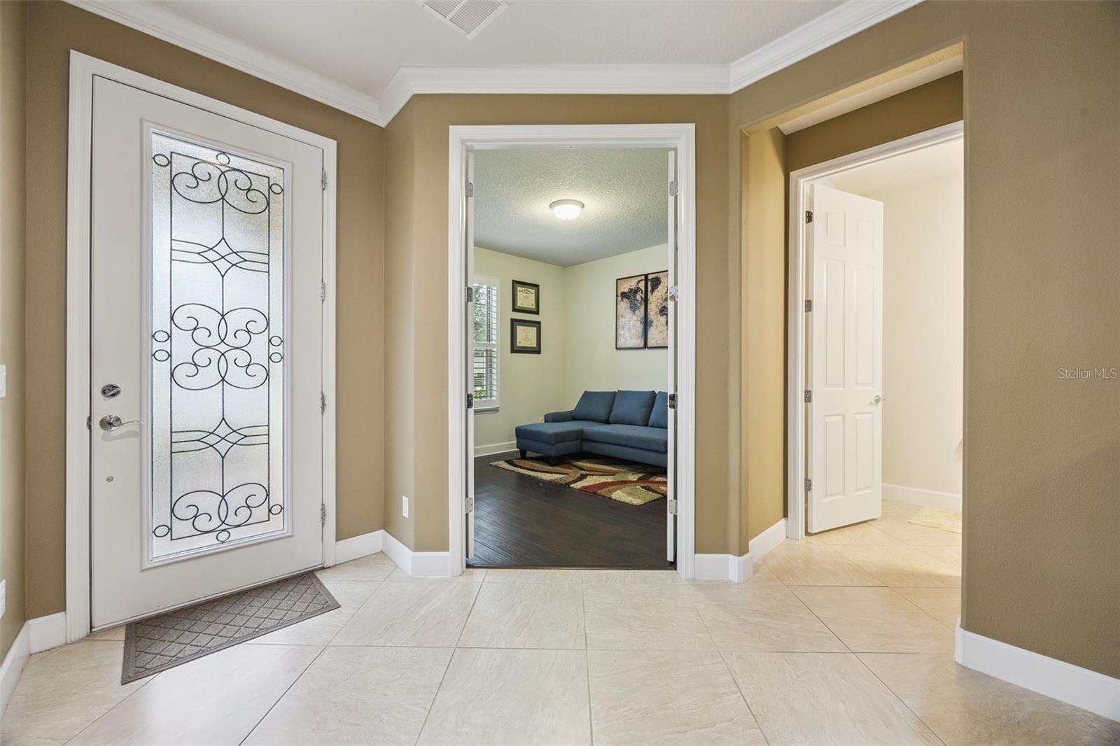 Image 5 of 53 For 523 Crystal Reserve Court