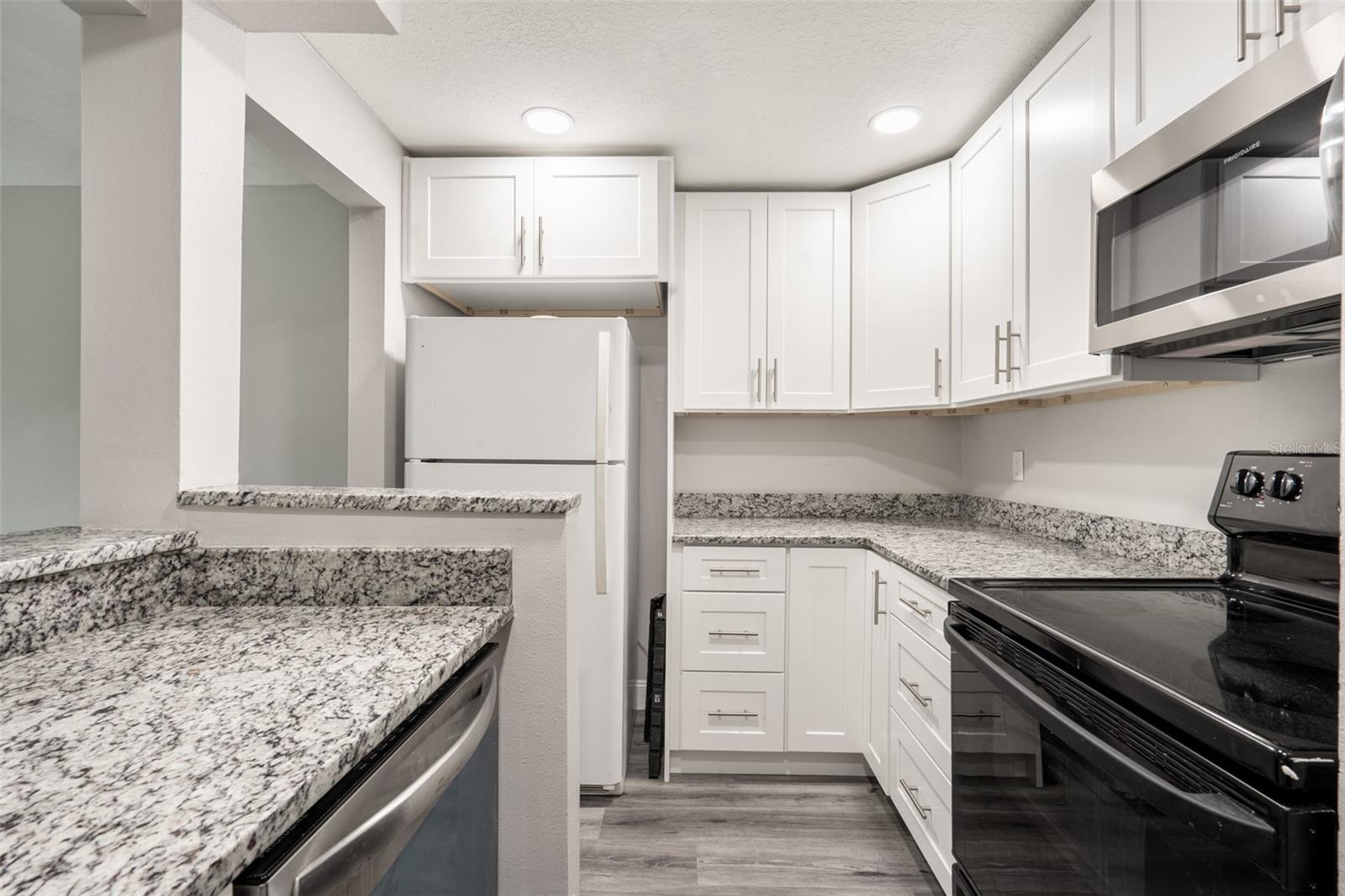 Image 10 of 27 For 100 Sweetgum Woods Court 10c