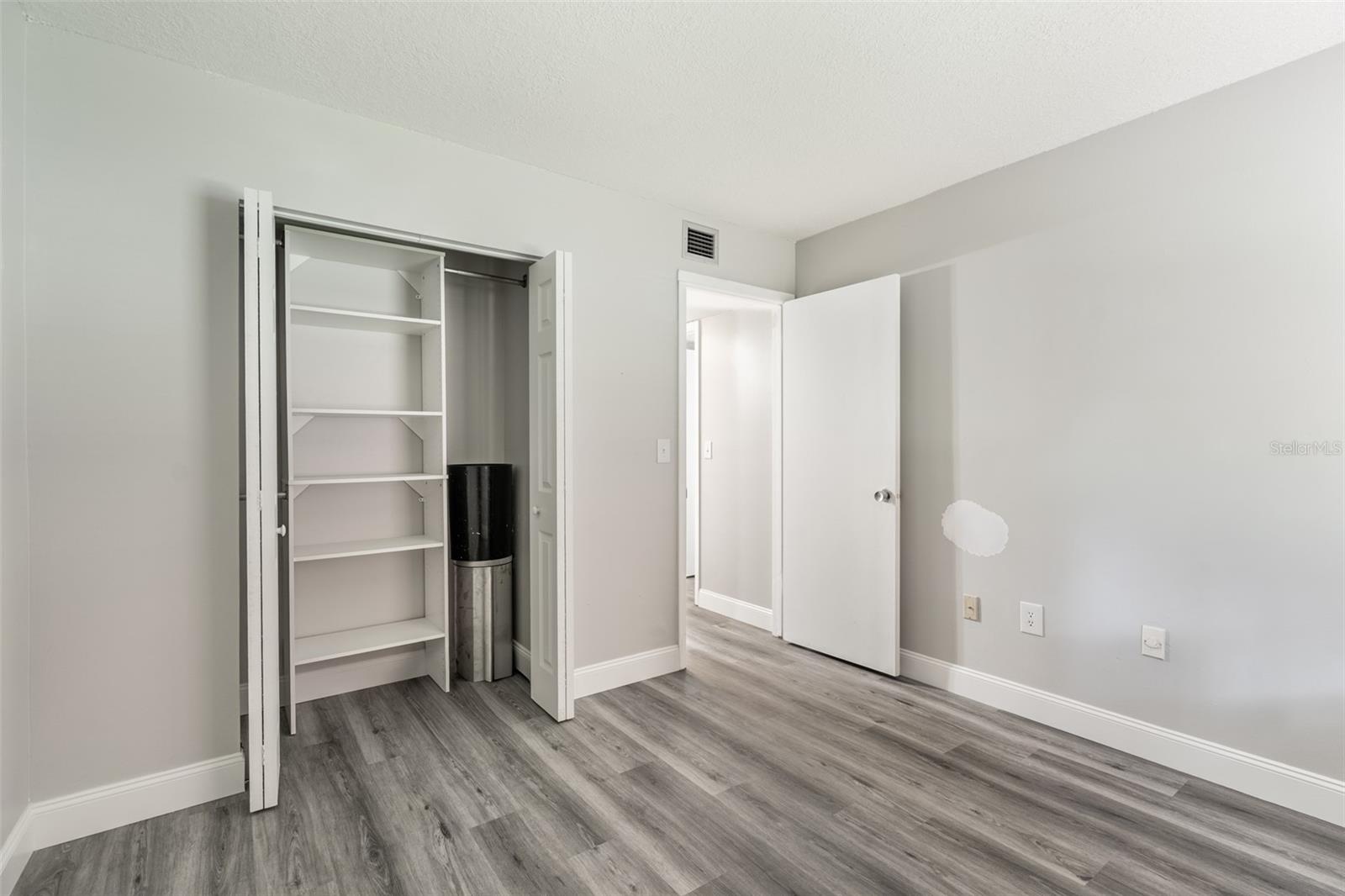 Image 15 of 27 For 100 Sweetgum Woods Court 10c