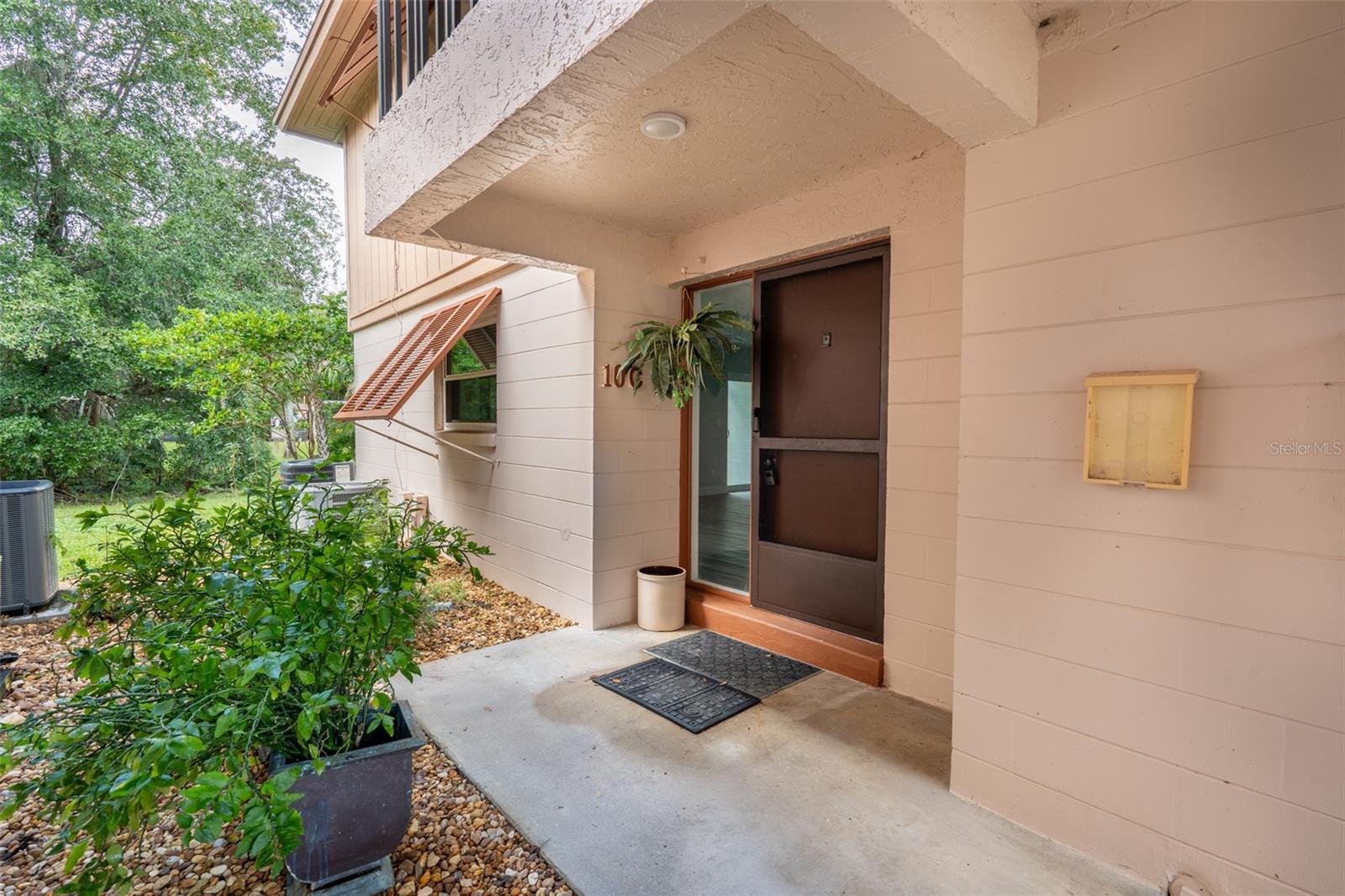 Image 2 of 27 For 100 Sweetgum Woods Court 10c