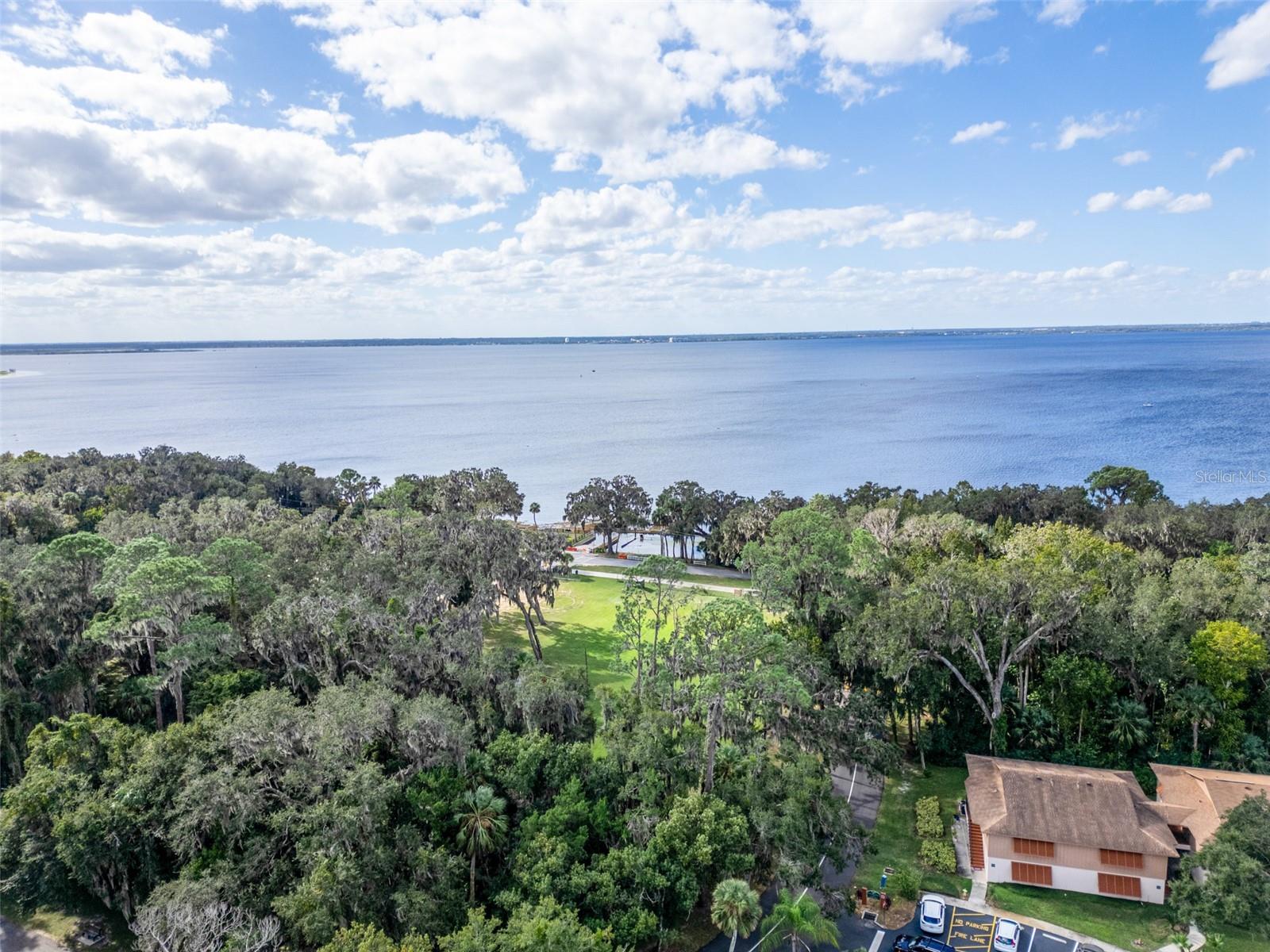 Image 21 of 27 For 100 Sweetgum Woods Court 10c