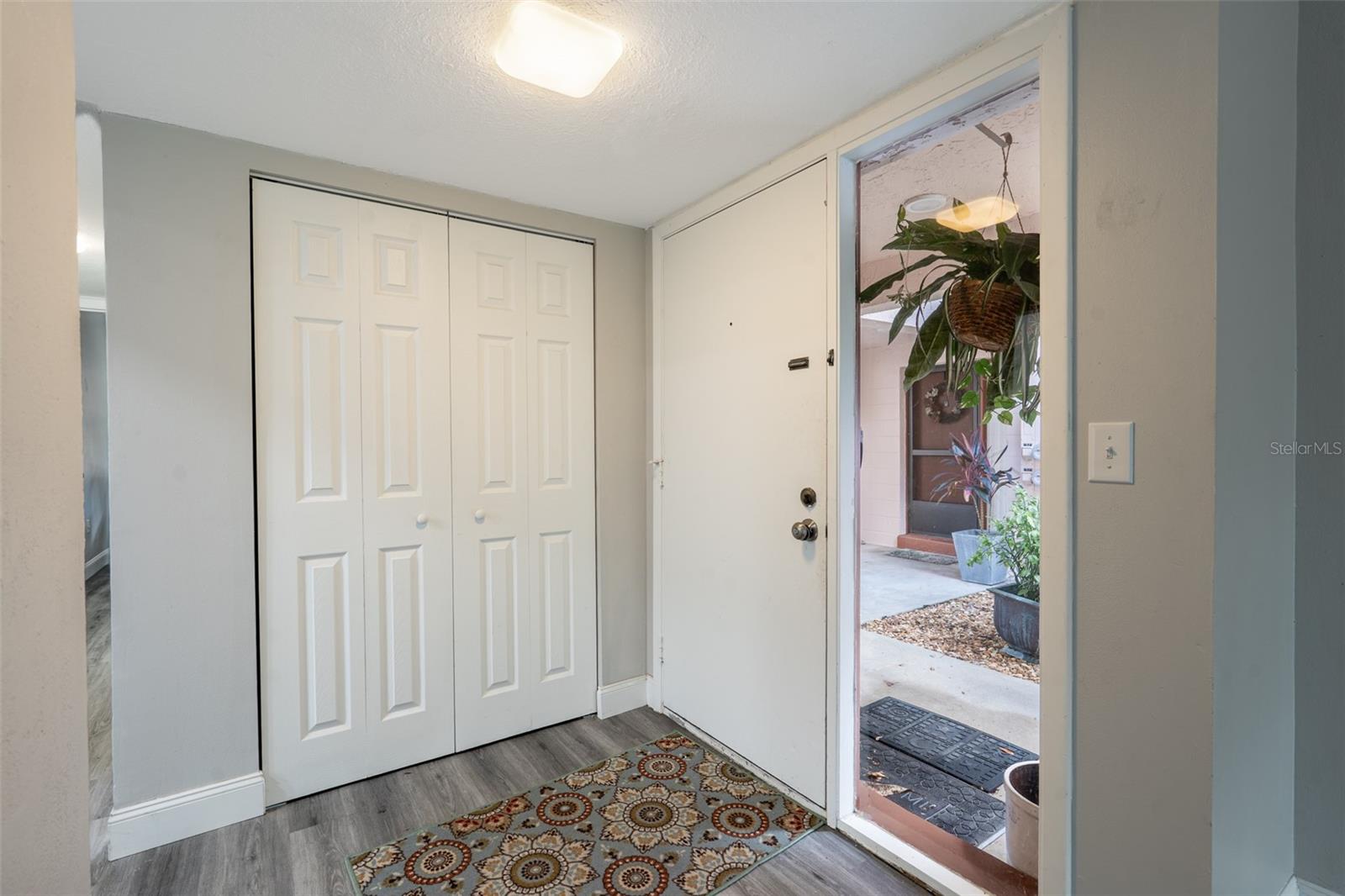 Image 3 of 27 For 100 Sweetgum Woods Court 10c