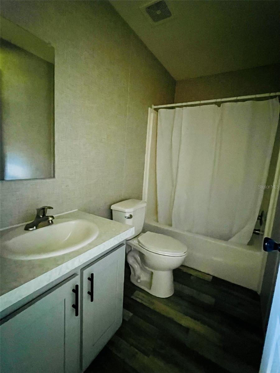 Image 11 of 15 For 11651 82nd Street