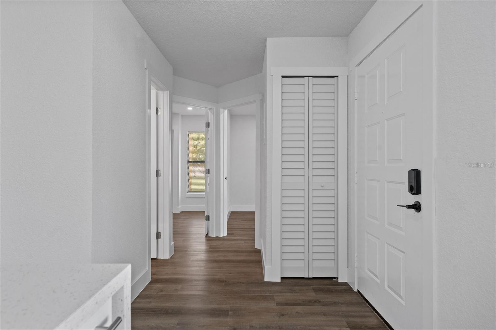 Image 13 of 27 For 46 Silver Park Circle