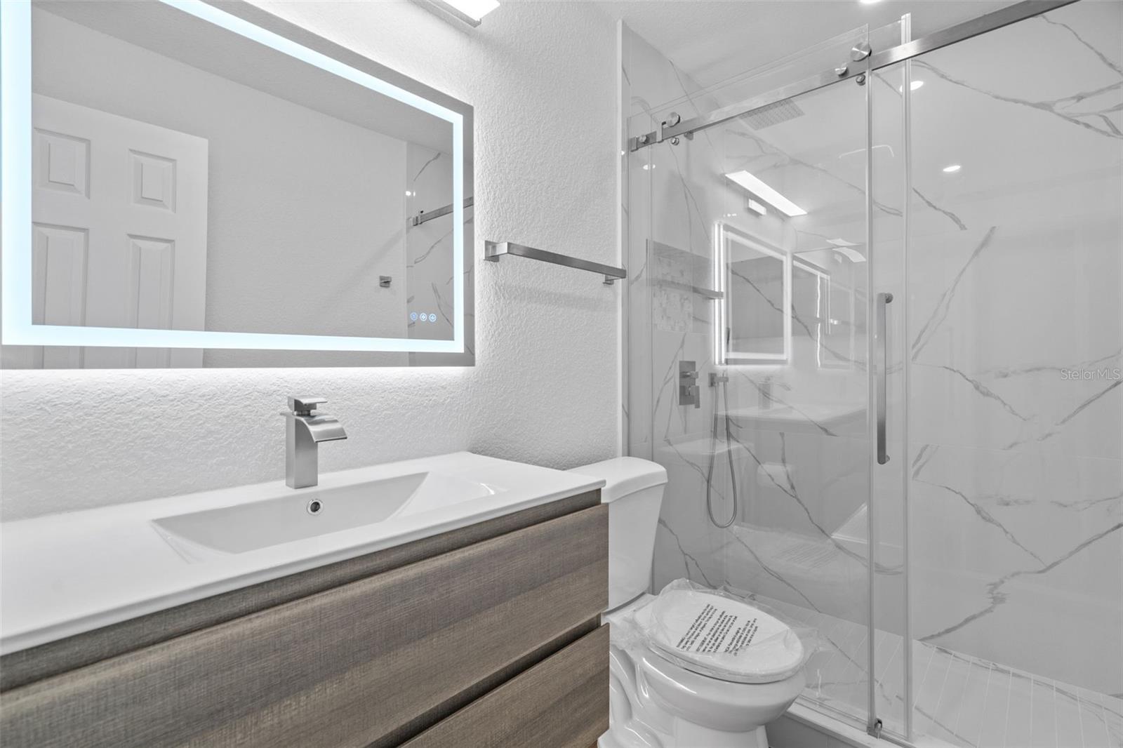 Image 14 of 27 For 46 Silver Park Circle