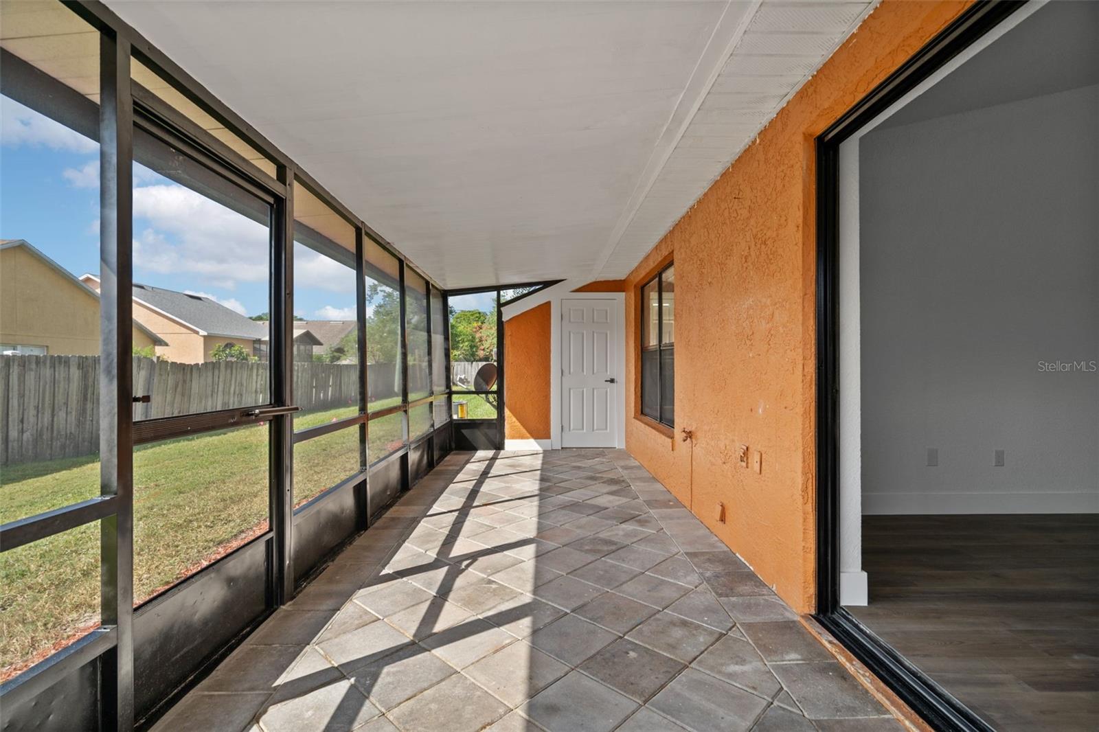 Image 22 of 27 For 46 Silver Park Circle