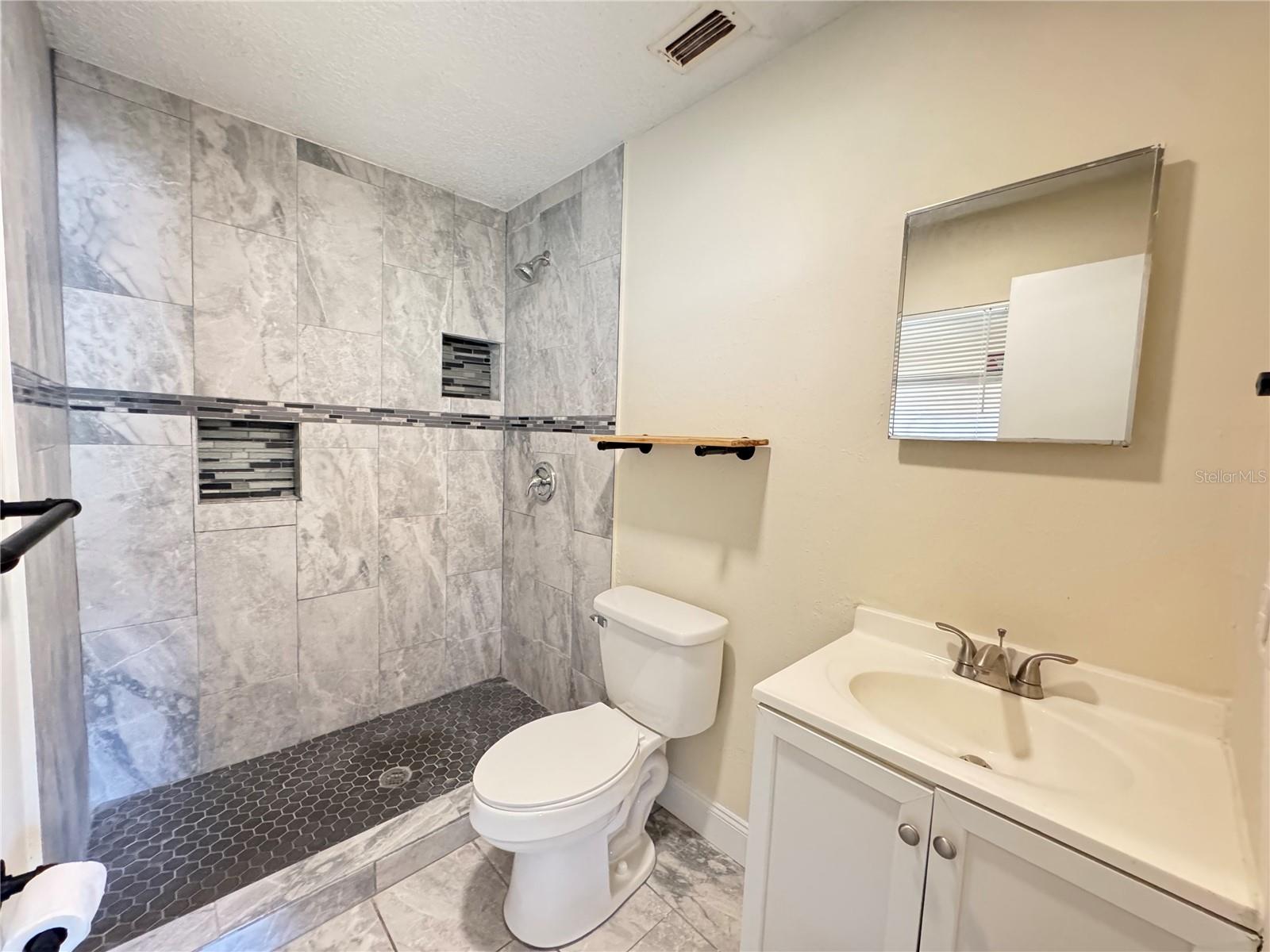 Image 17 of 28 For 1175 Georgia Avenue