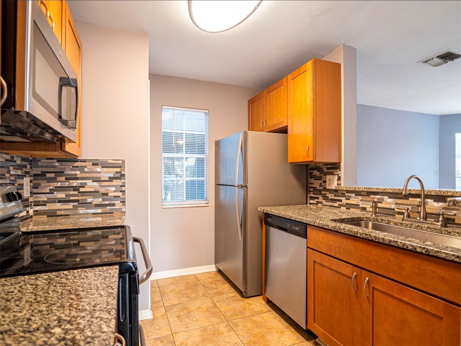 Image 10 of 24 For 962 Newcastle Circle 100