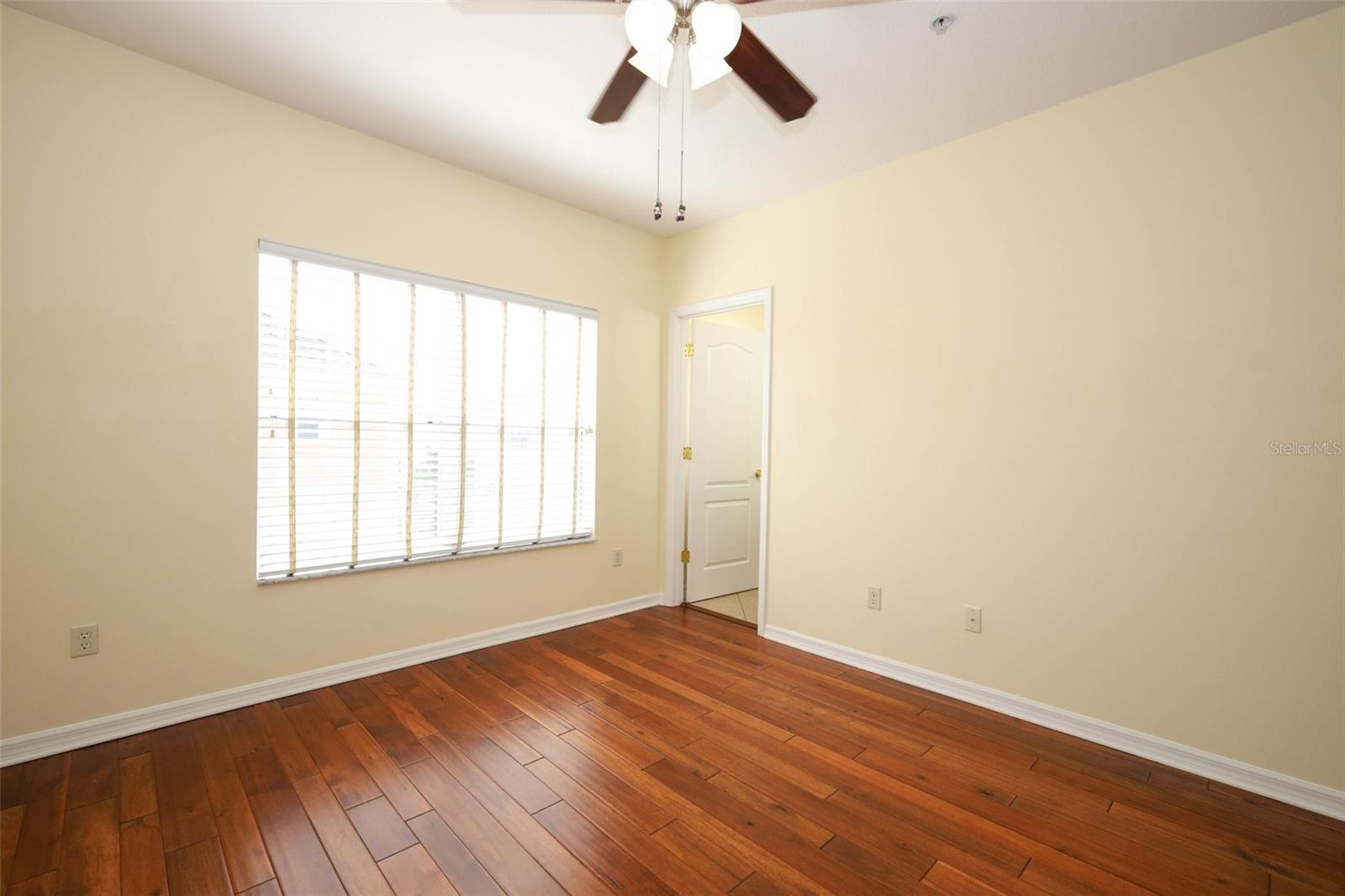 Image 12 of 52 For 539 Crimson Lane