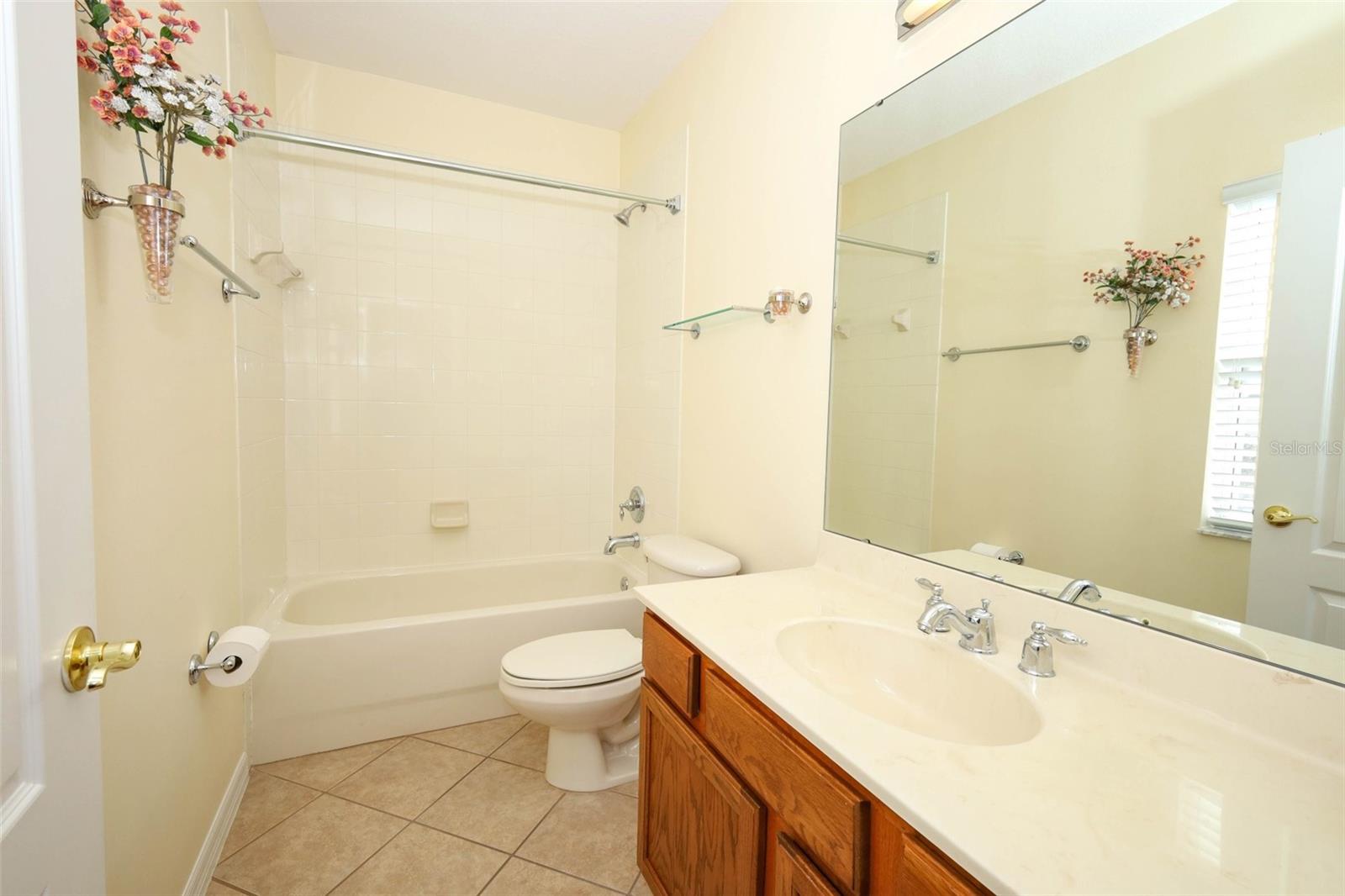 Image 14 of 52 For 539 Crimson Lane