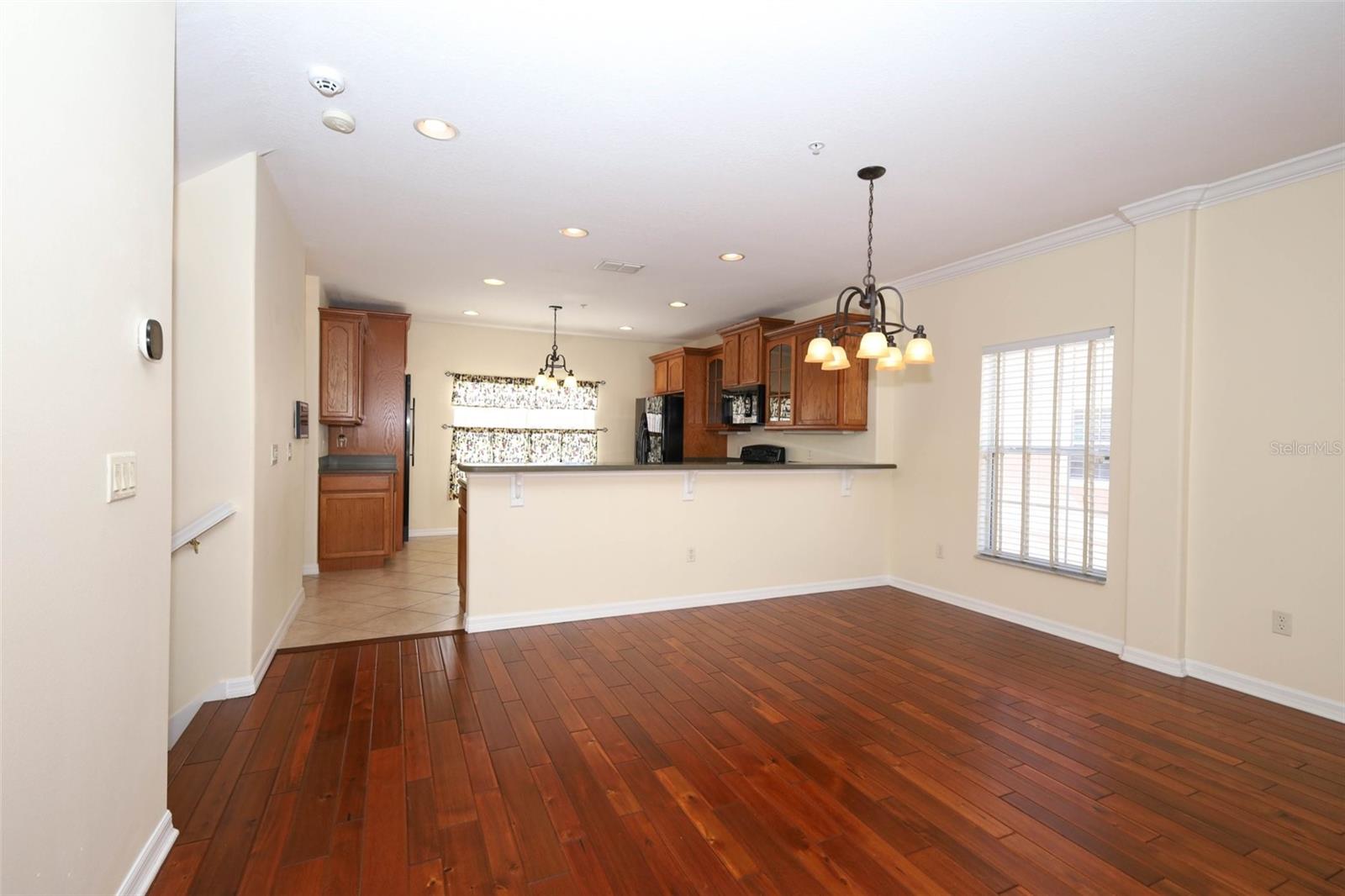 Image 22 of 52 For 539 Crimson Lane