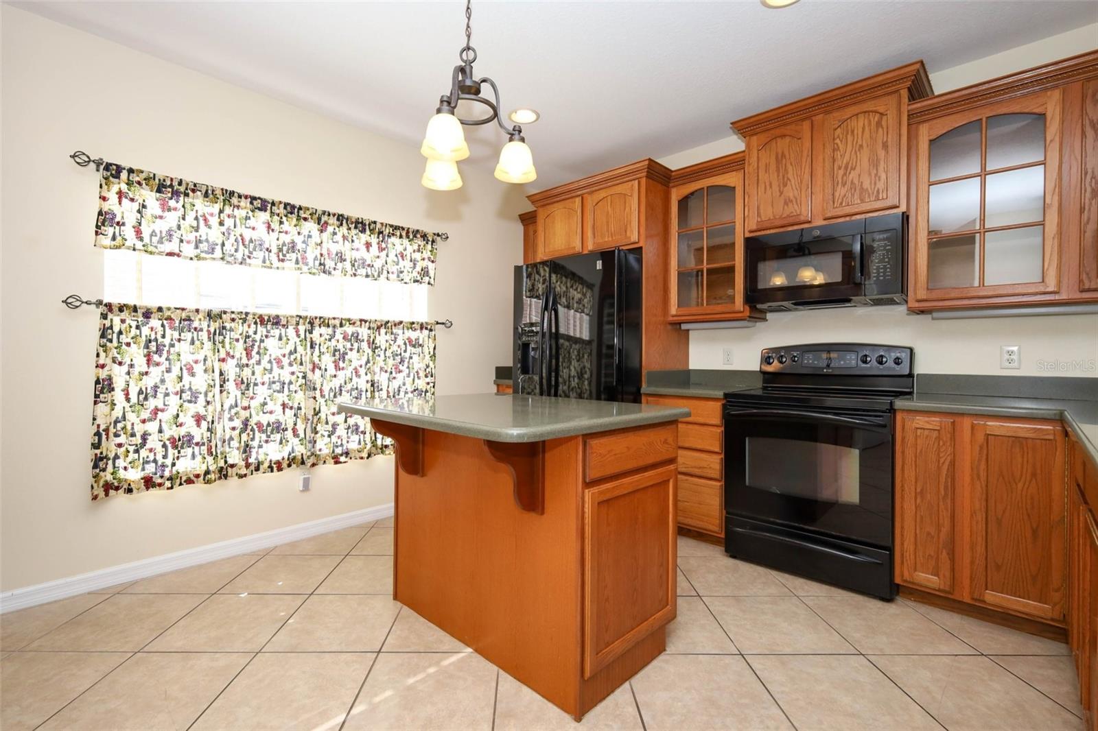 Image 25 of 52 For 539 Crimson Lane