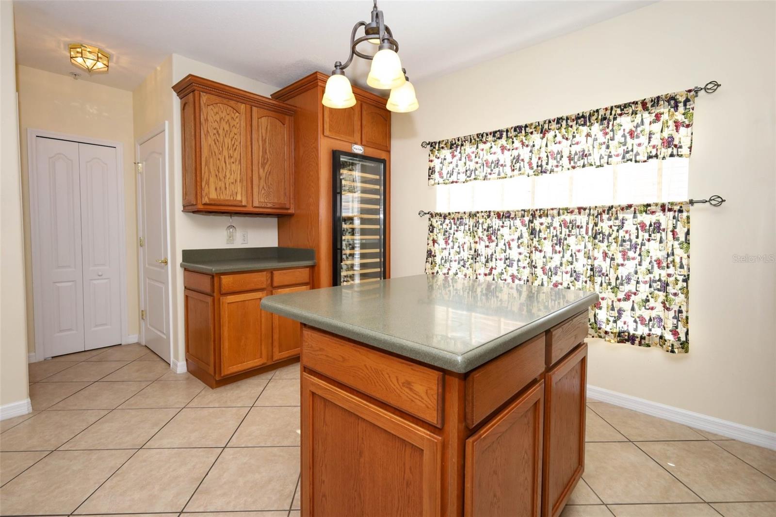 Image 26 of 52 For 539 Crimson Lane