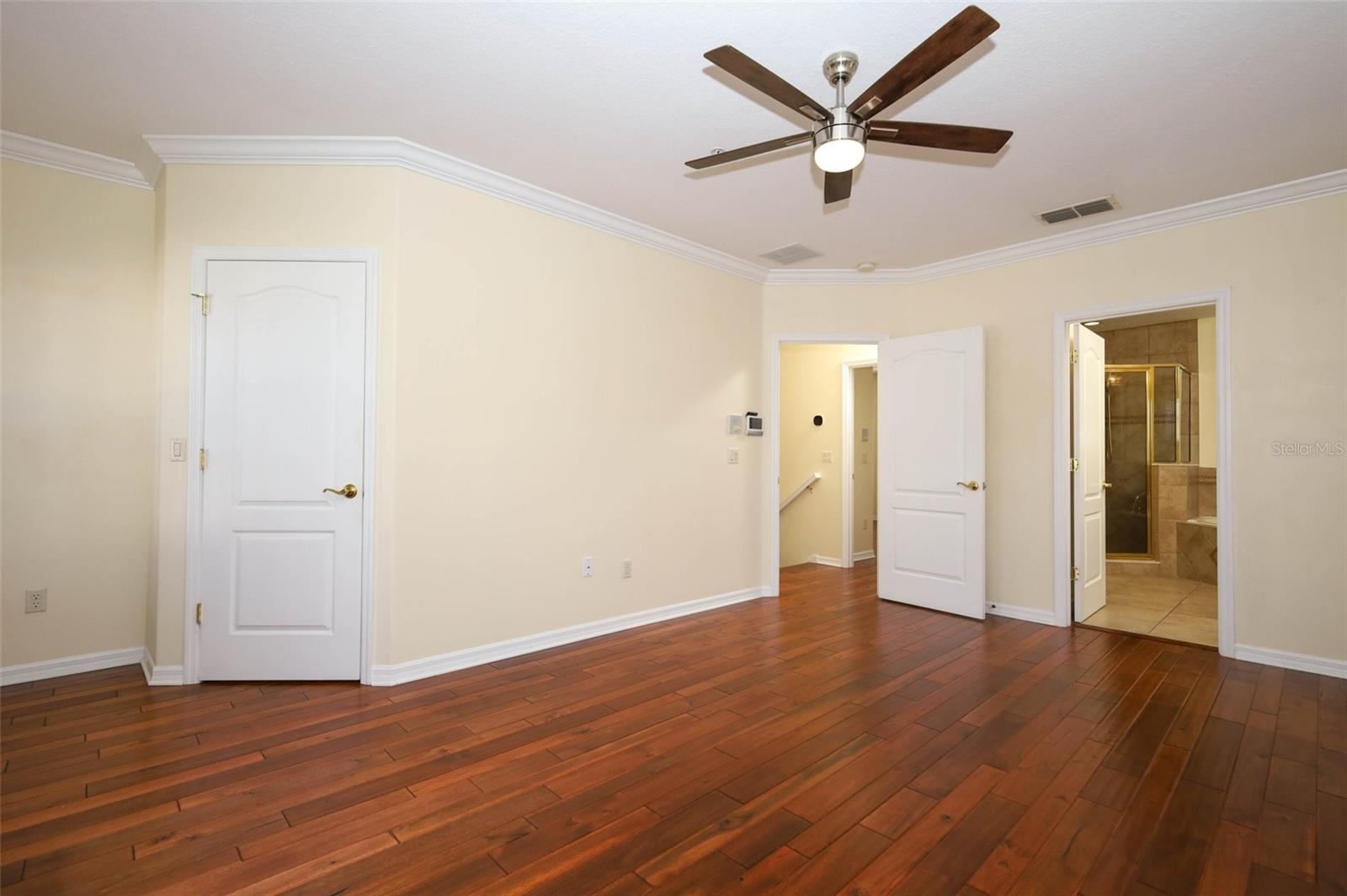 Image 34 of 52 For 539 Crimson Lane