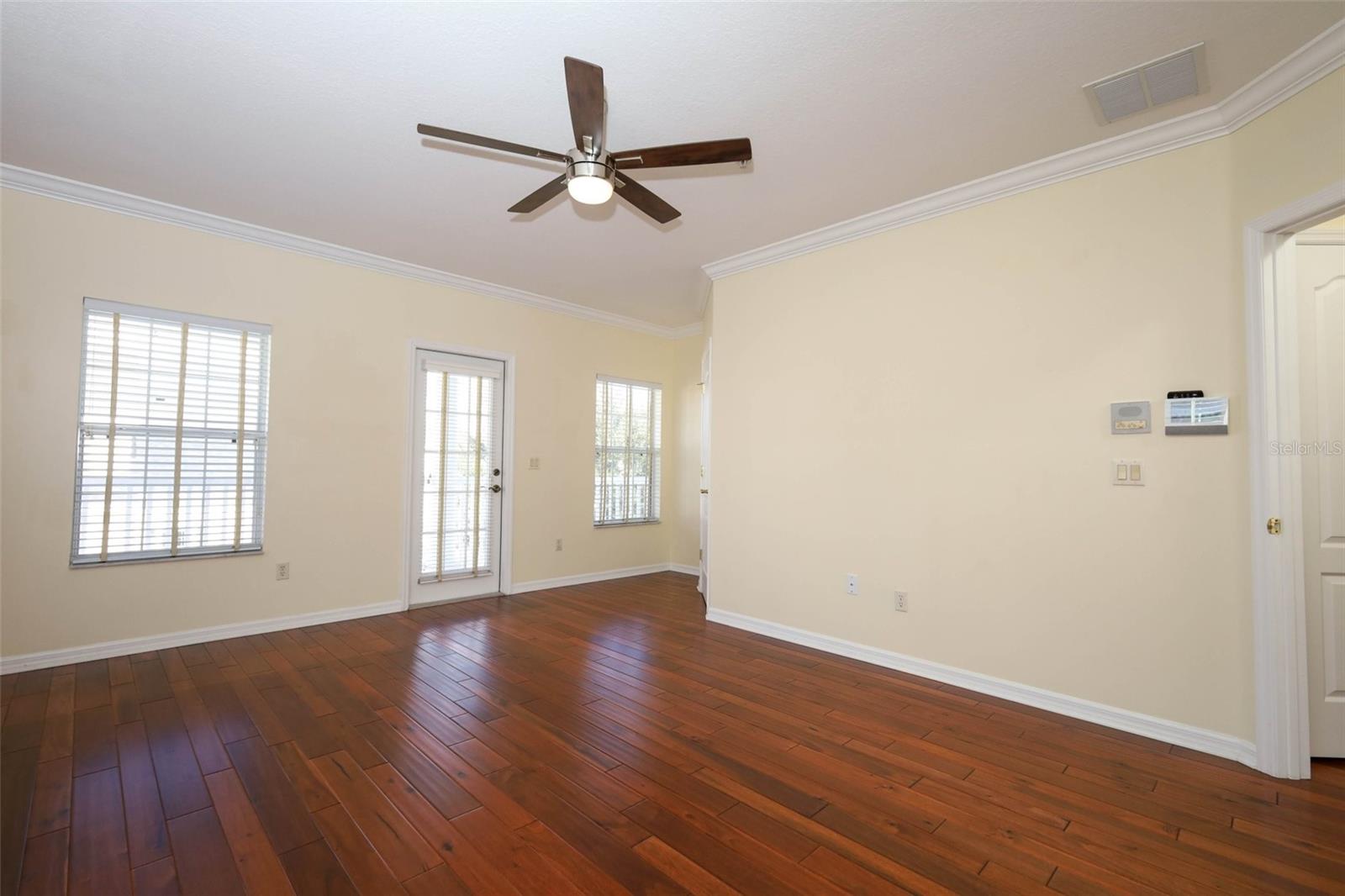 Image 35 of 52 For 539 Crimson Lane