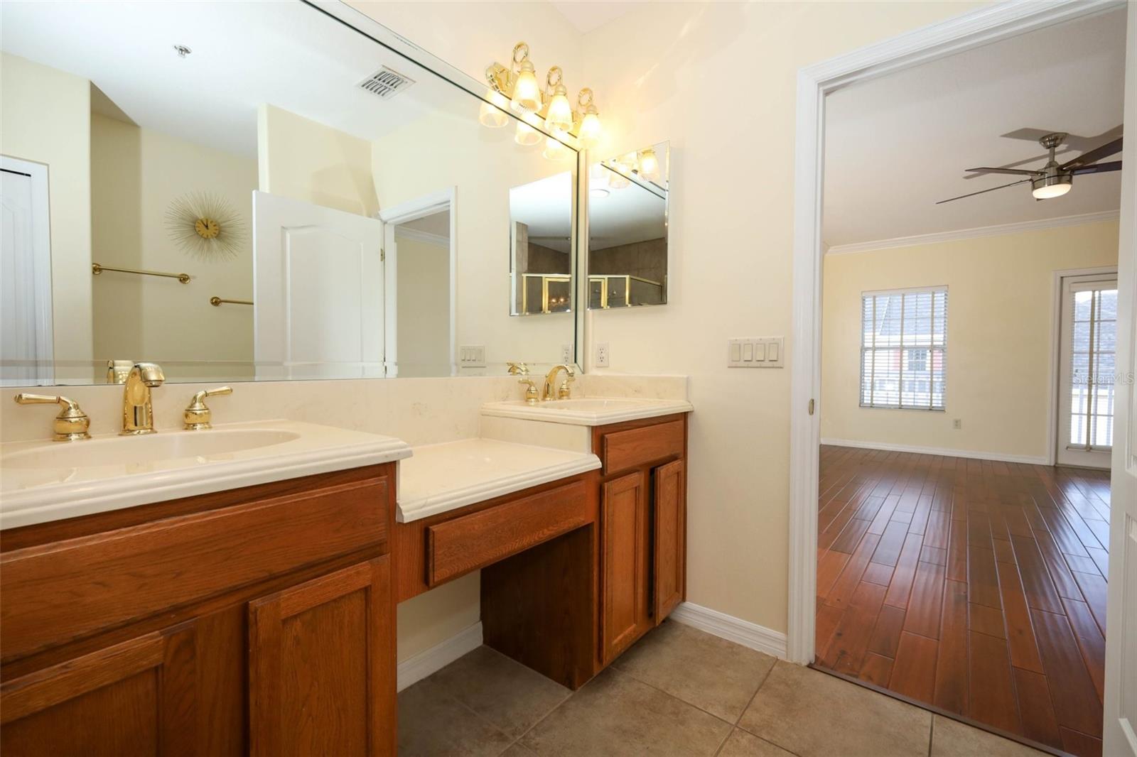 Image 38 of 52 For 539 Crimson Lane