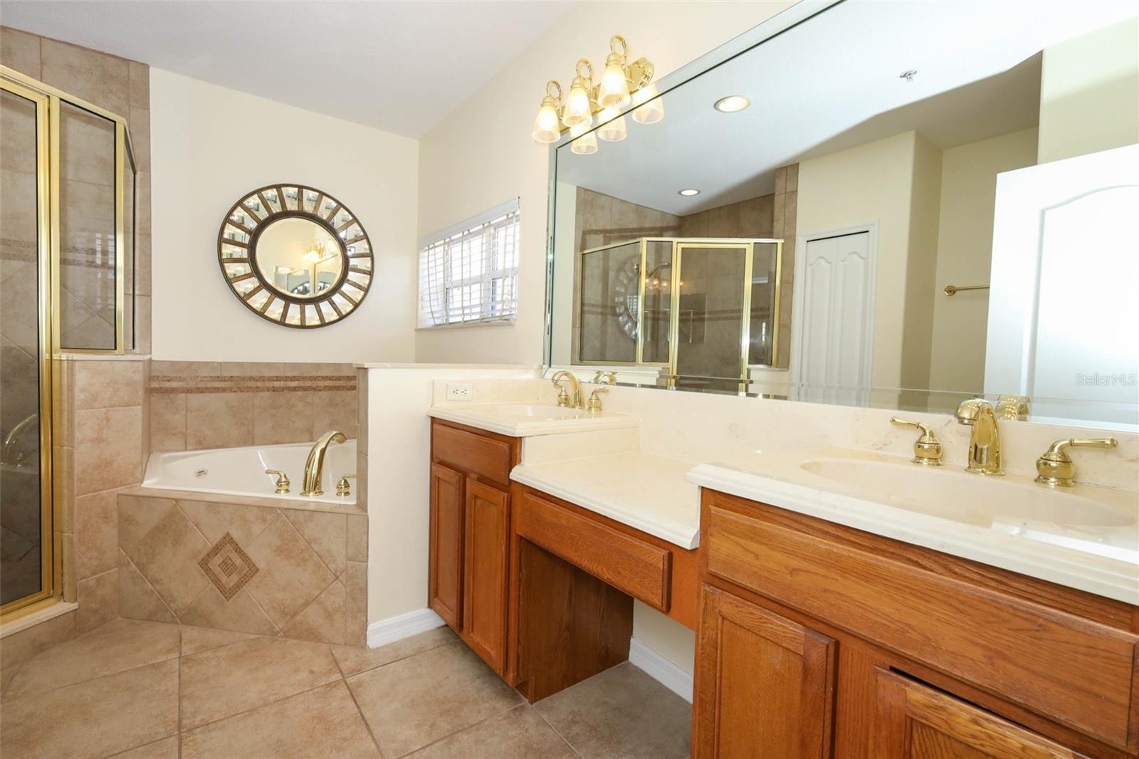 Image 39 of 52 For 539 Crimson Lane