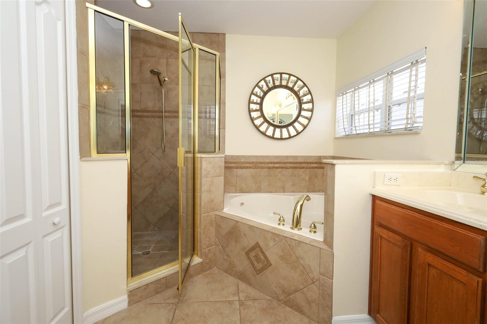 Image 40 of 52 For 539 Crimson Lane