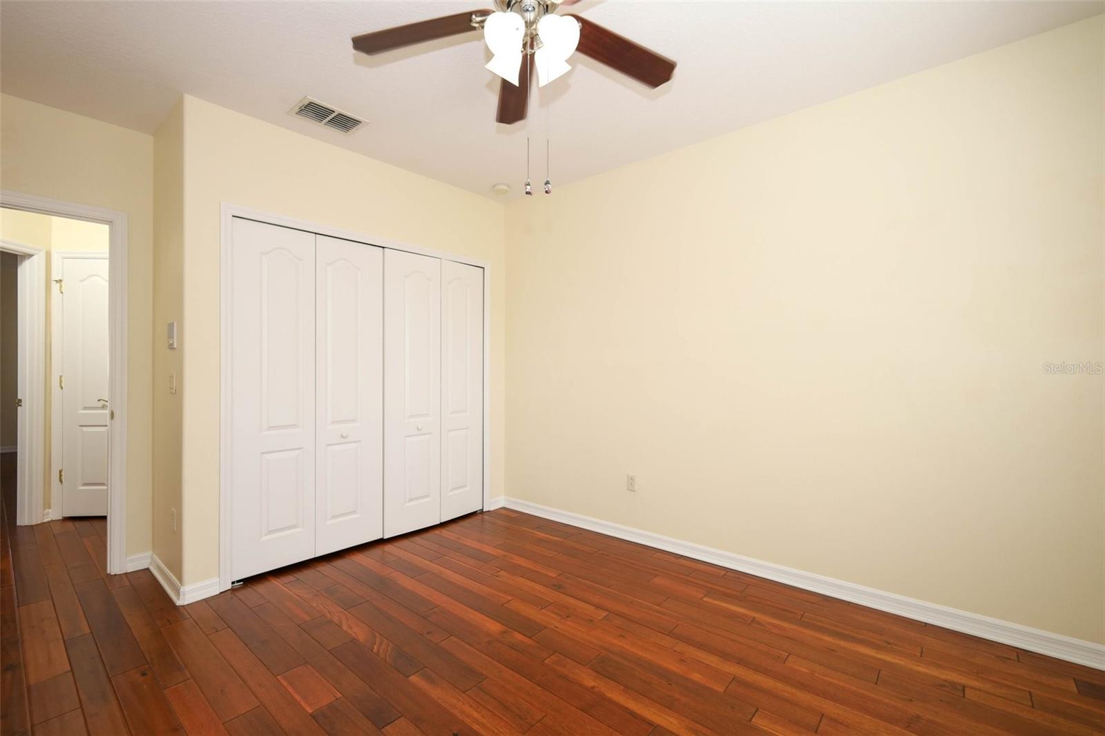 Image 8 of 52 For 539 Crimson Lane