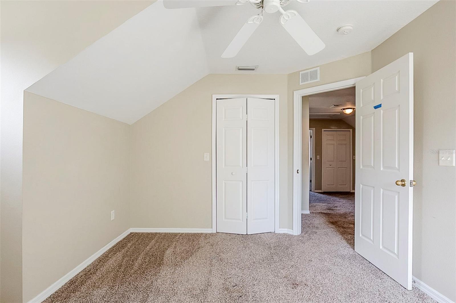 Image 37 of 50 For 6622 Summer Cove Drive