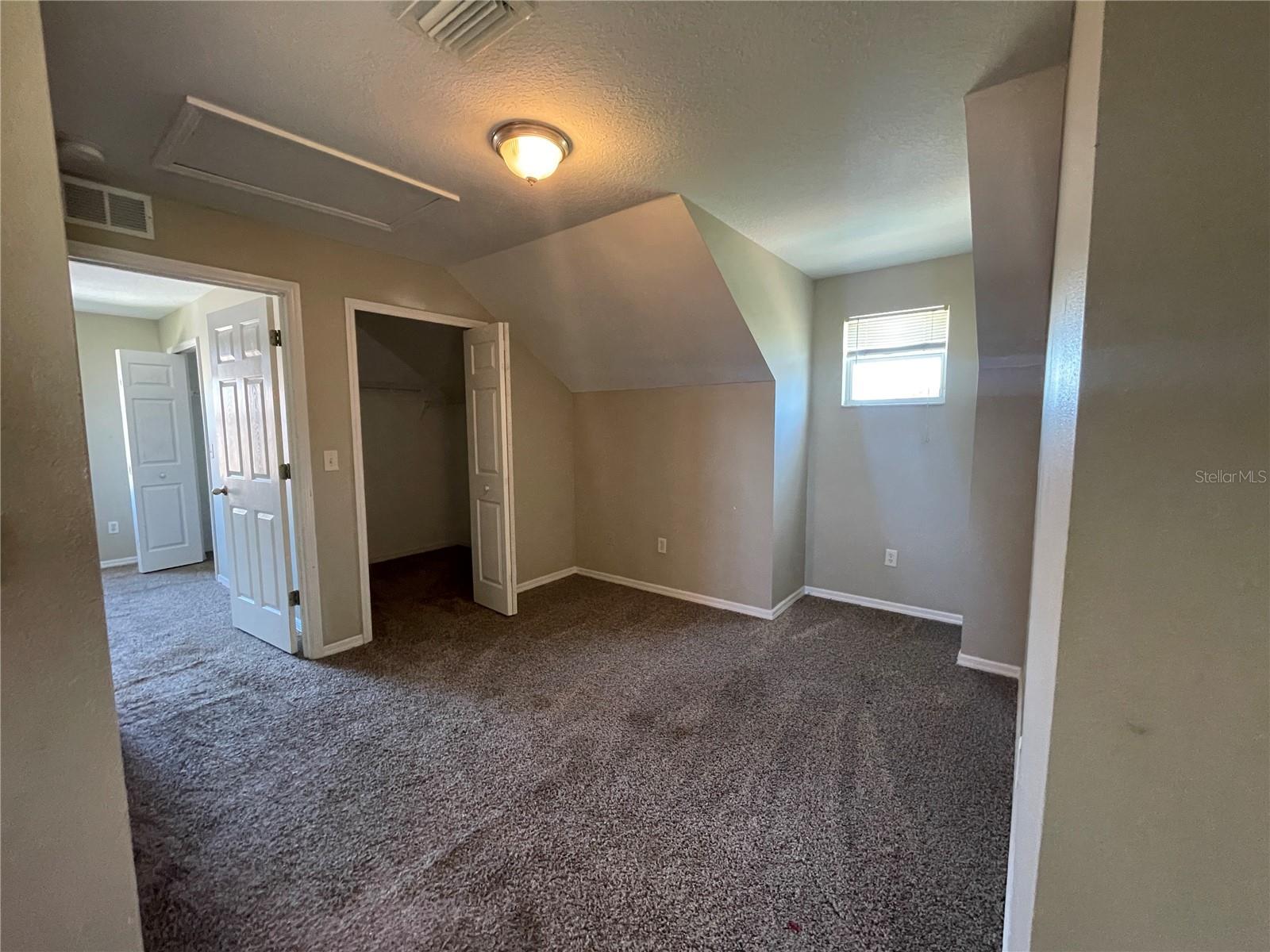 Image 4 of 12 For 6622 Summer Cove Drive