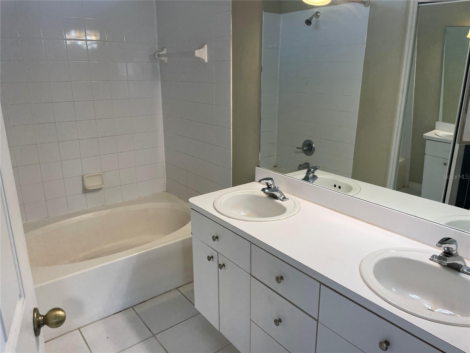 Image 8 of 12 For 6622 Summer Cove Drive