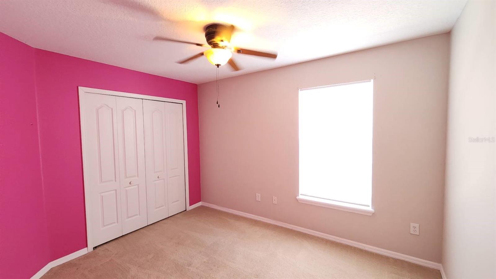 Image 23 of 53 For 302 Clydesdale Circle