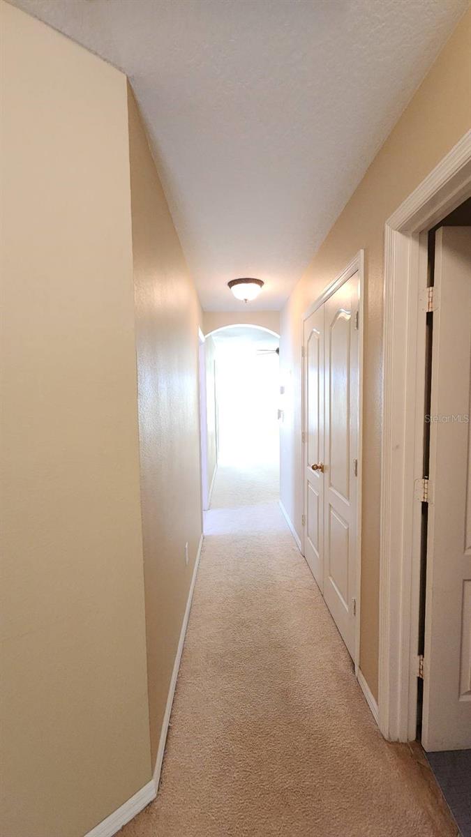 Image 36 of 53 For 302 Clydesdale Circle