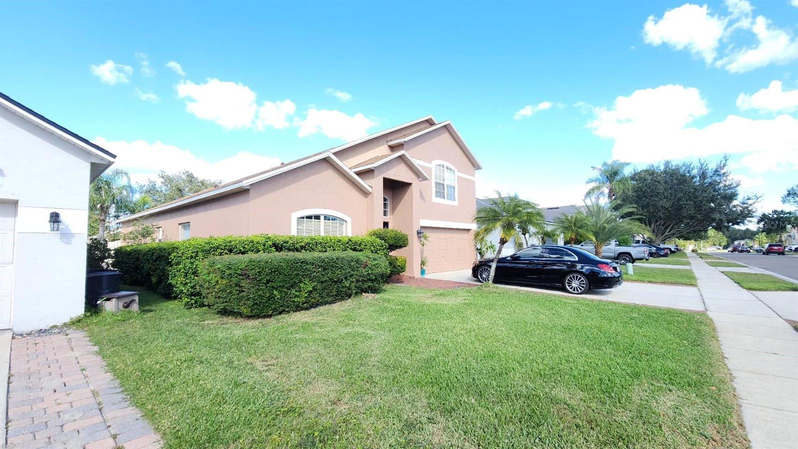 Image 38 of 53 For 302 Clydesdale Circle