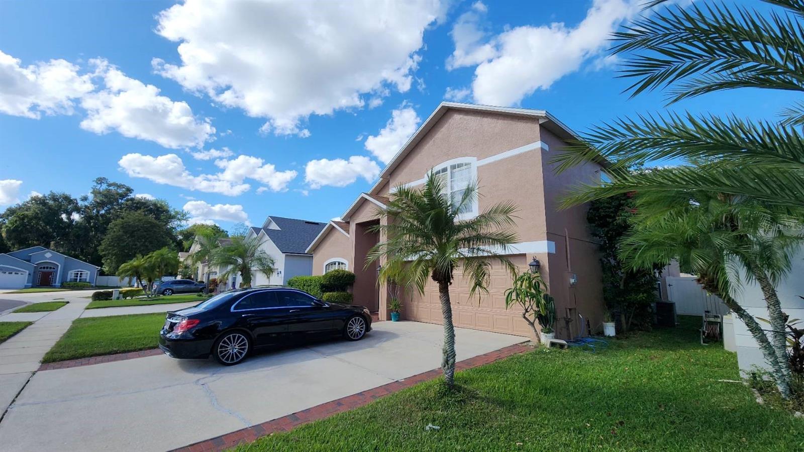 Image 39 of 53 For 302 Clydesdale Circle