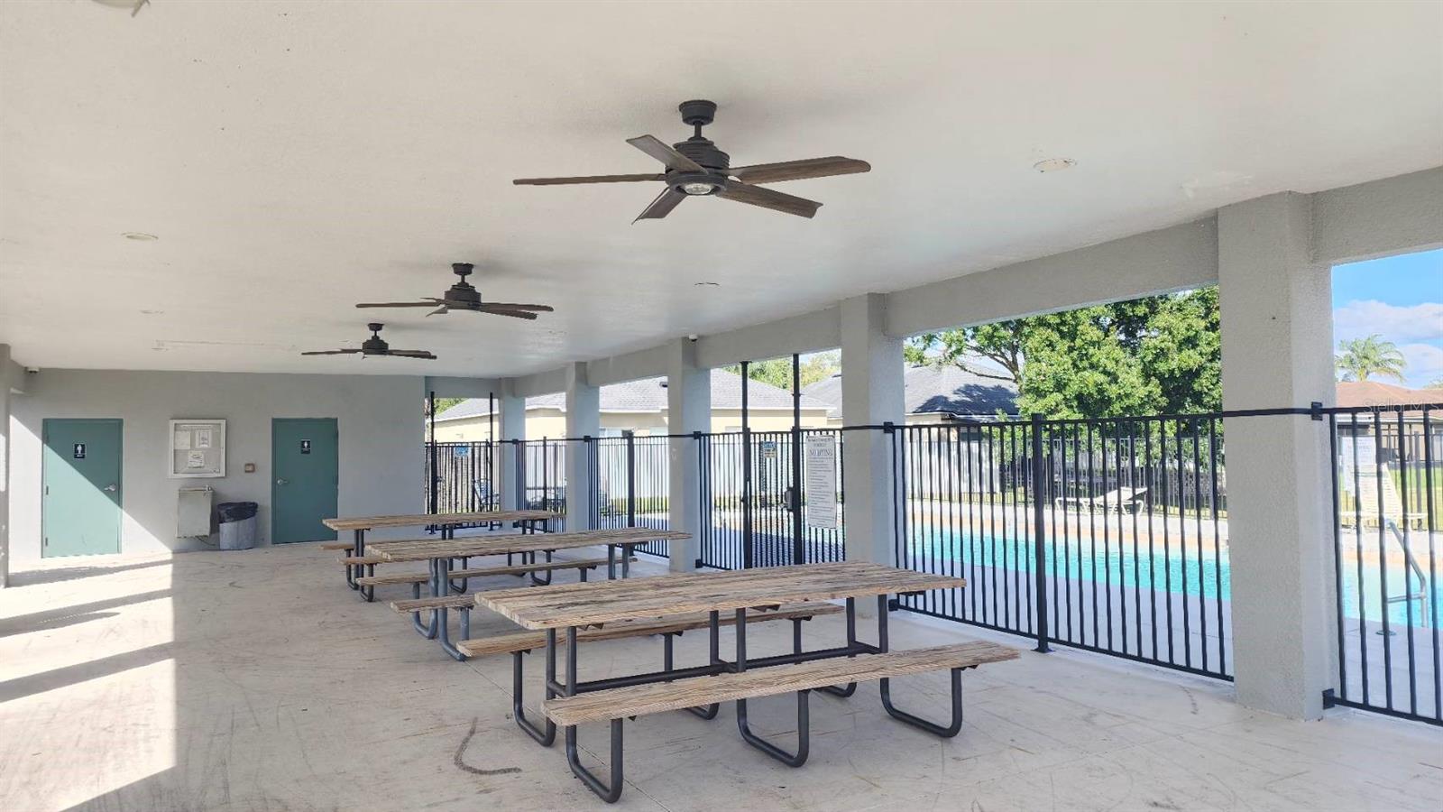 Image 48 of 53 For 302 Clydesdale Circle