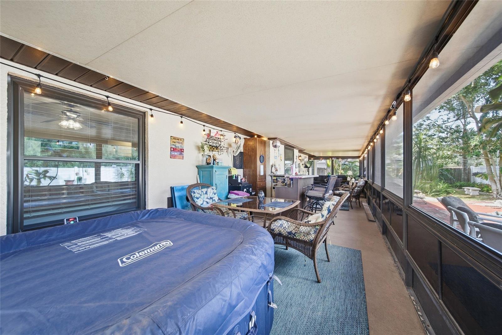 Listing photo id 23 for 131 Ryan Court