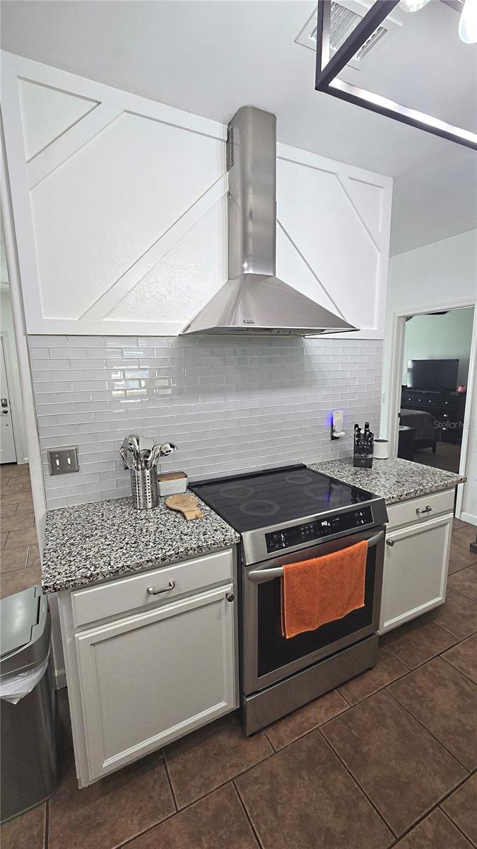 Image 14 of 93 For 311 Lewis Avenue