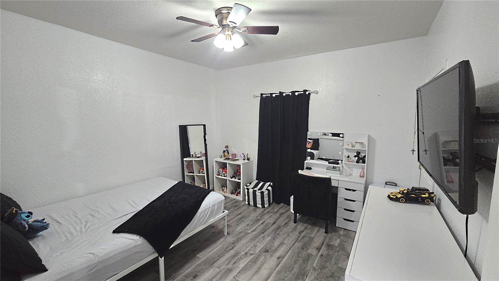 Image 38 of 93 For 311 Lewis Avenue