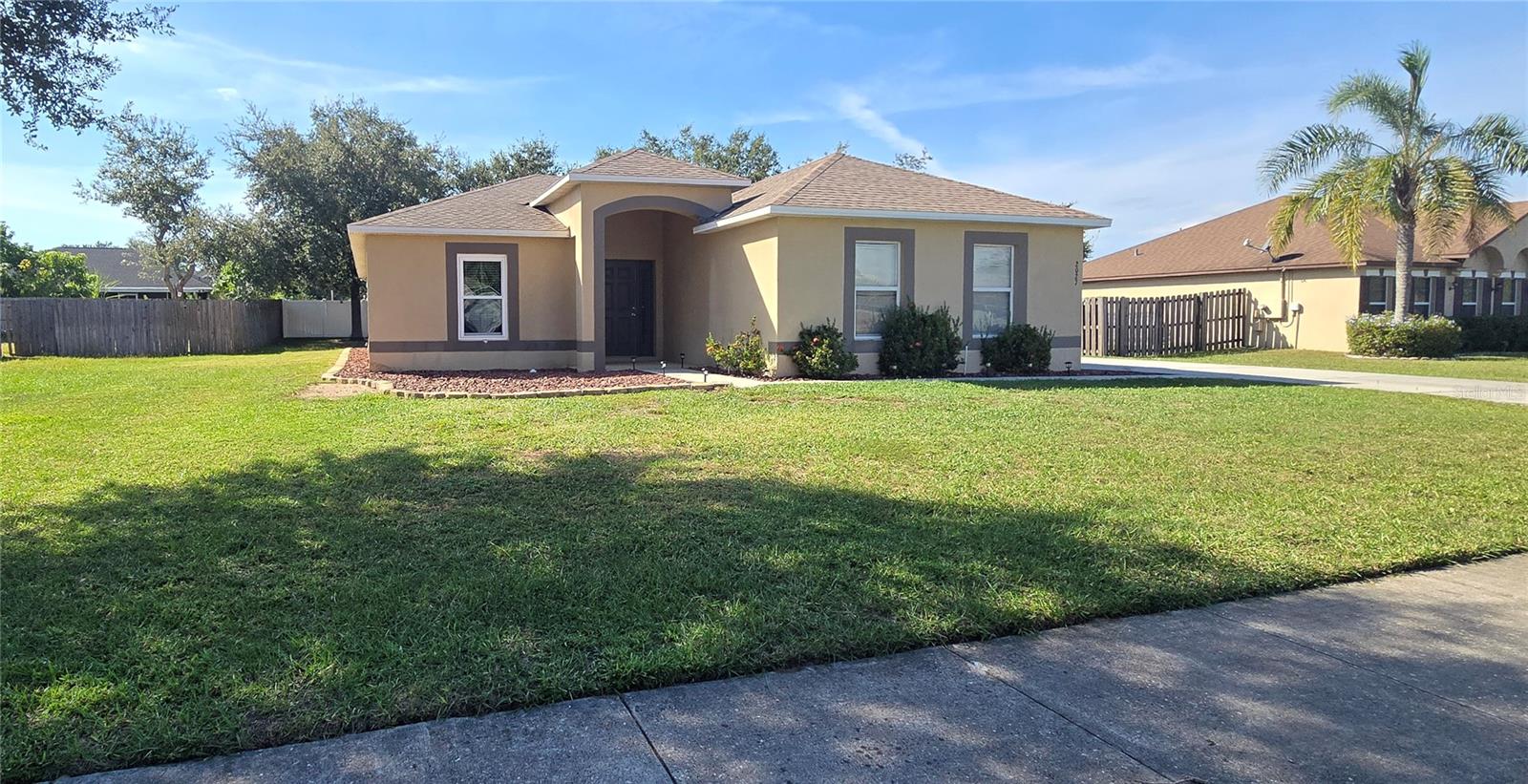 Details for 2027 Elmhurst Lane, MASCOTTE, FL 34753