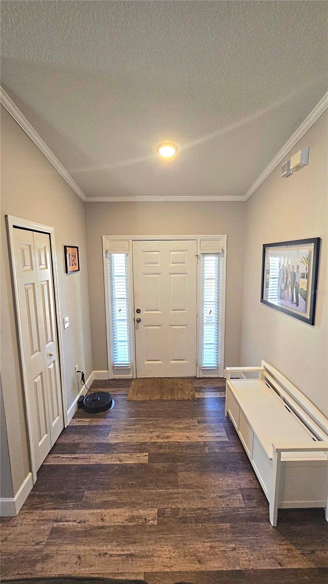 Image 12 of 73 For 2027 Elmhurst Lane