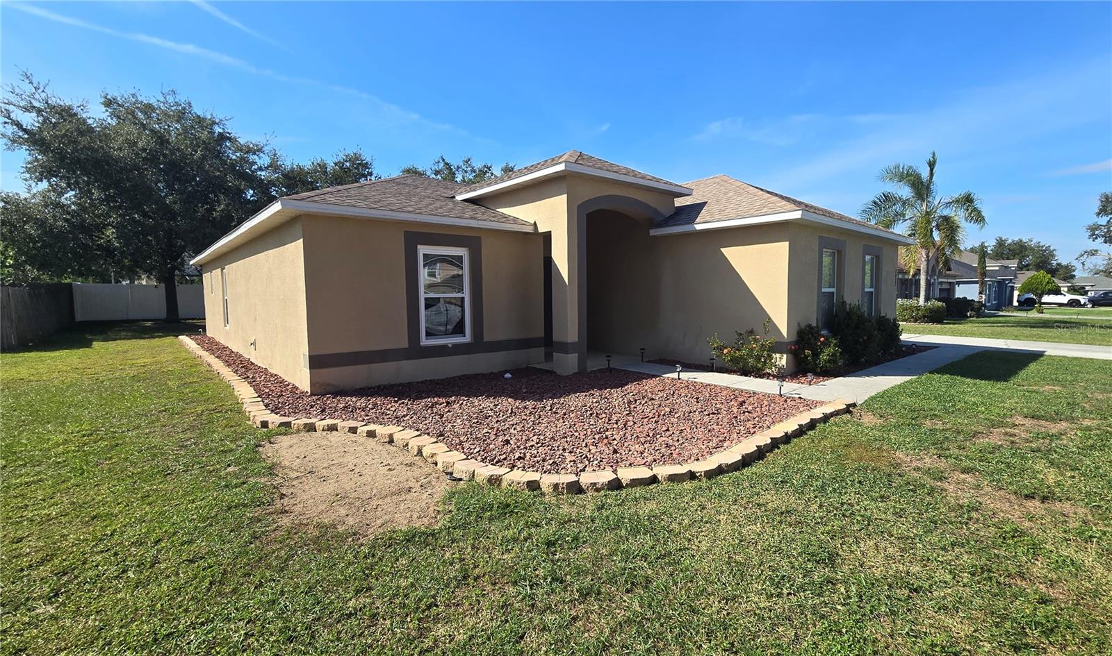 Image 3 of 73 For 2027 Elmhurst Lane