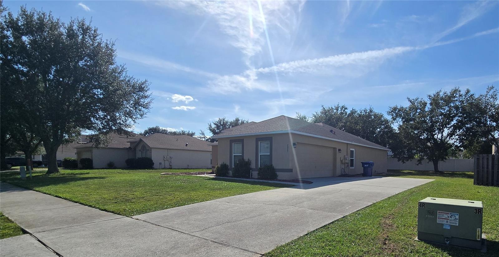 Image 5 of 73 For 2027 Elmhurst Lane