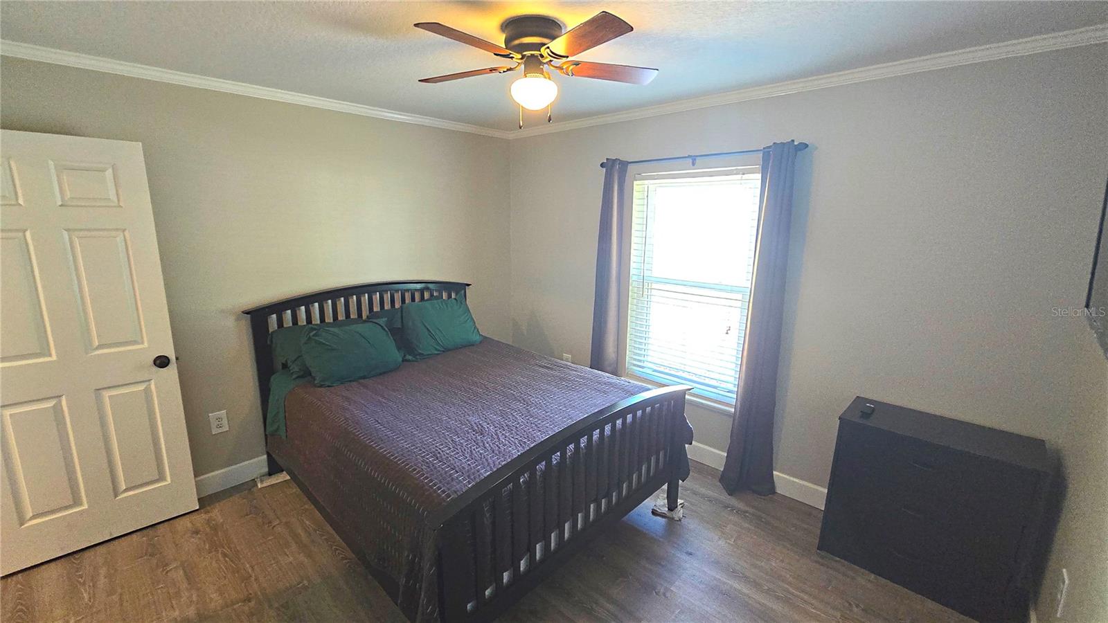 Image 54 of 73 For 2027 Elmhurst Lane