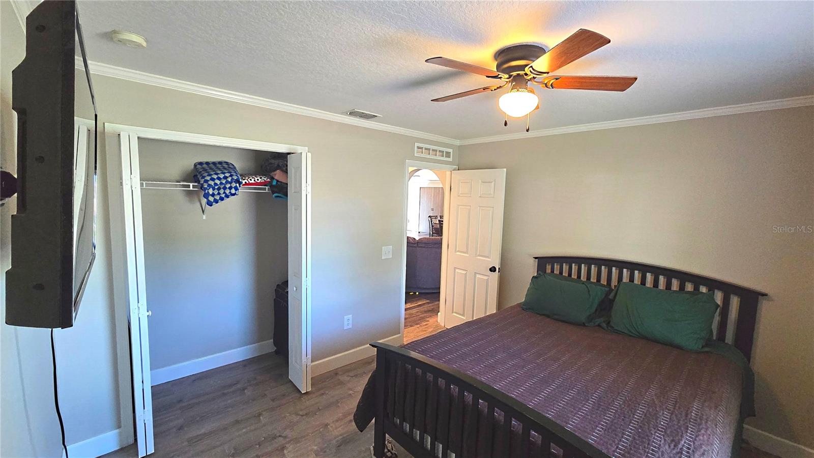 Image 55 of 73 For 2027 Elmhurst Lane