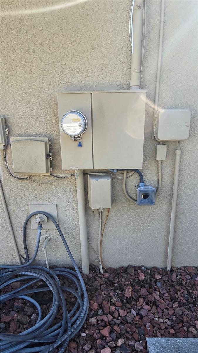 Image 65 of 73 For 2027 Elmhurst Lane