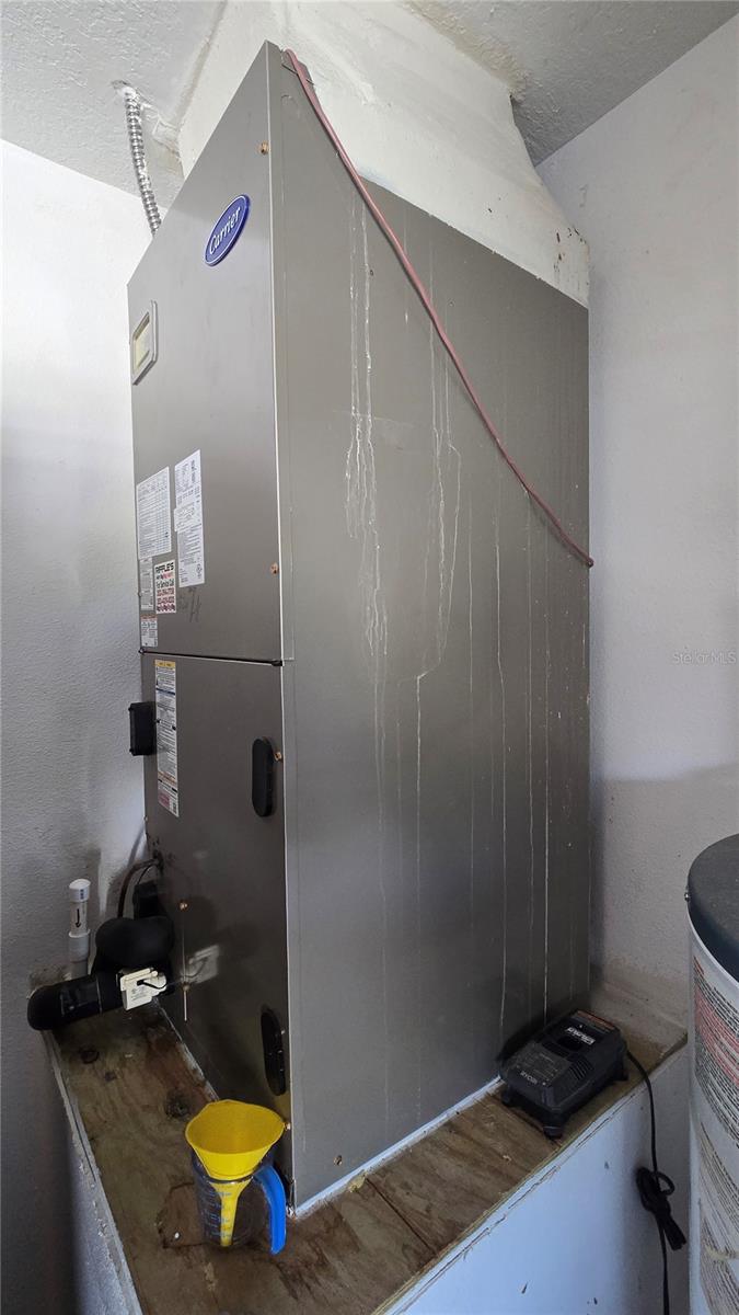 Image 67 of 73 For 2027 Elmhurst Lane