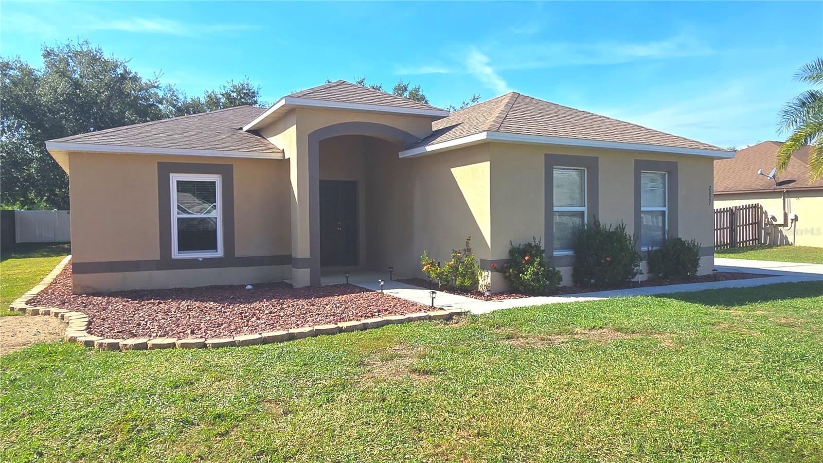 Image 8 of 73 For 2027 Elmhurst Lane